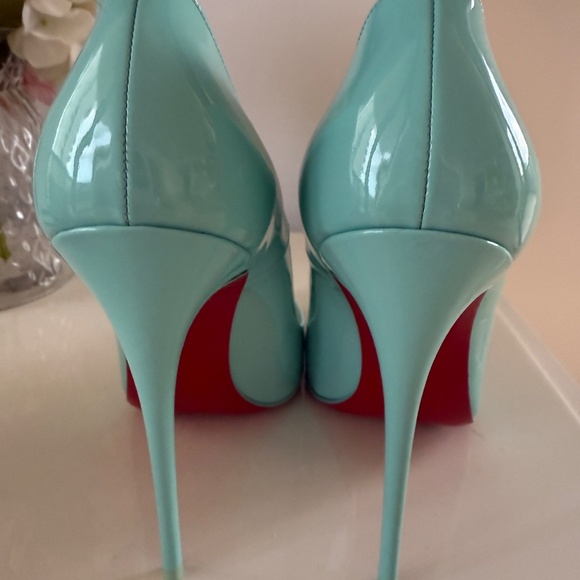 Christian Louboutin Tiffany Blue Heels – Never Worn on the street - Picture 3 of 6